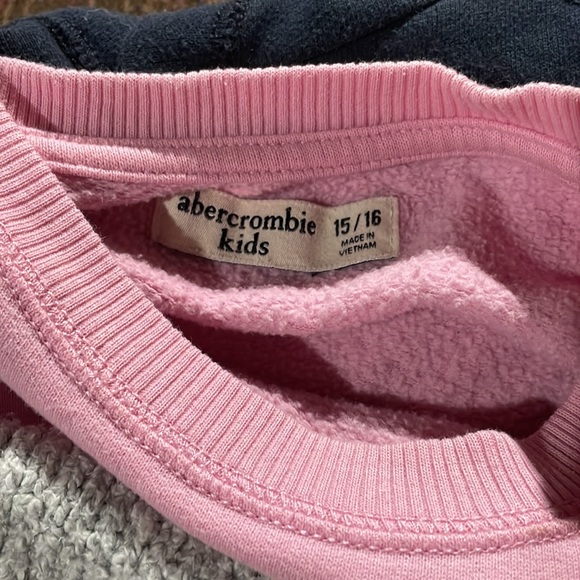 Abercrombie tops - Picture 7 of 7